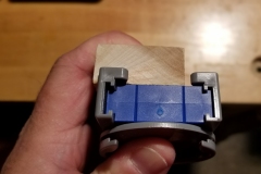 Start by setting the thickness of your wood and the aligning the line where you want your pocket screw to exit.